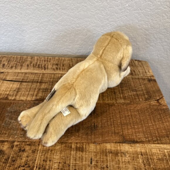 Wildlife Adventures Yellow Lab Puppy 2017 Realistic Plush Stuffed Animal Dog NWT - Picture 6 of 9